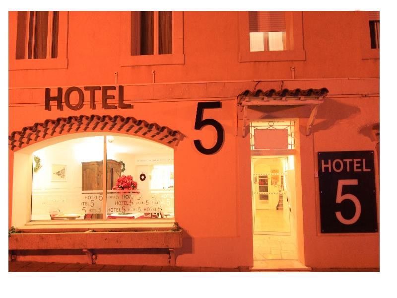 Hotel Le 5 مارتيج المظهر الخارجي الصورة